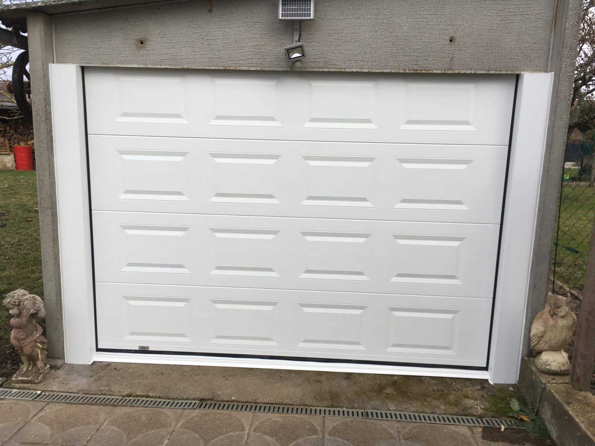 Portes de garage — réalisation 3 Hemond Fermetures