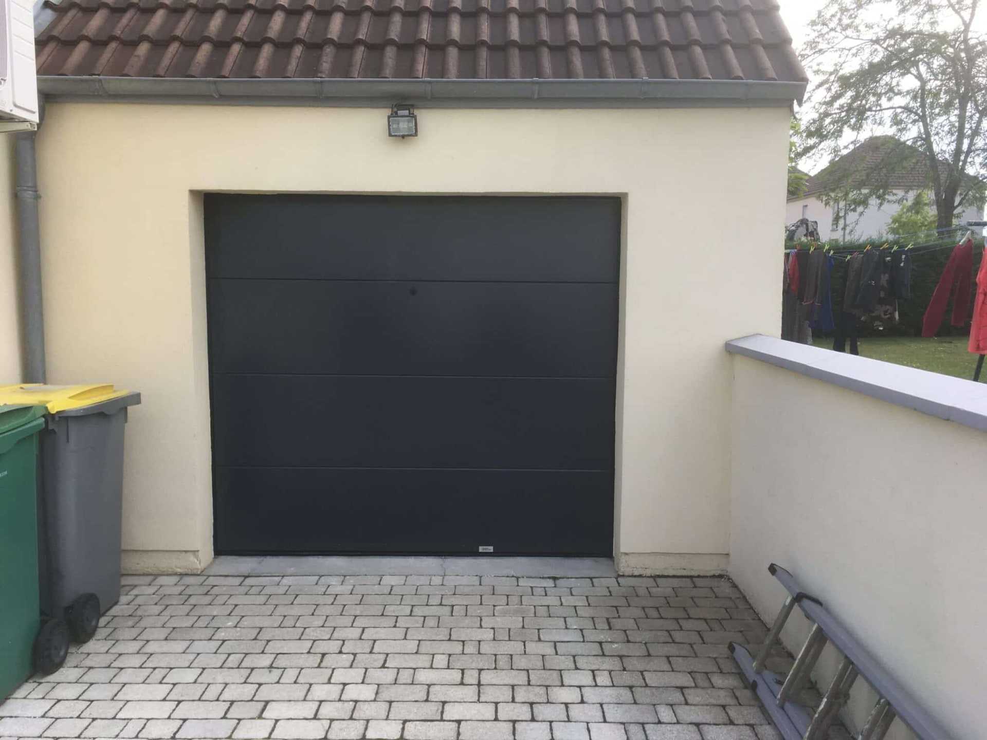 Portes de garage — réalisation 4 Hemond Fermetures