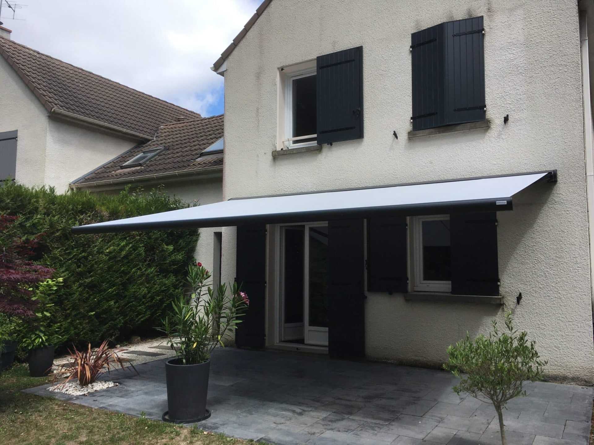 Stores coffres — réalisation 11 Hemond Fermetures