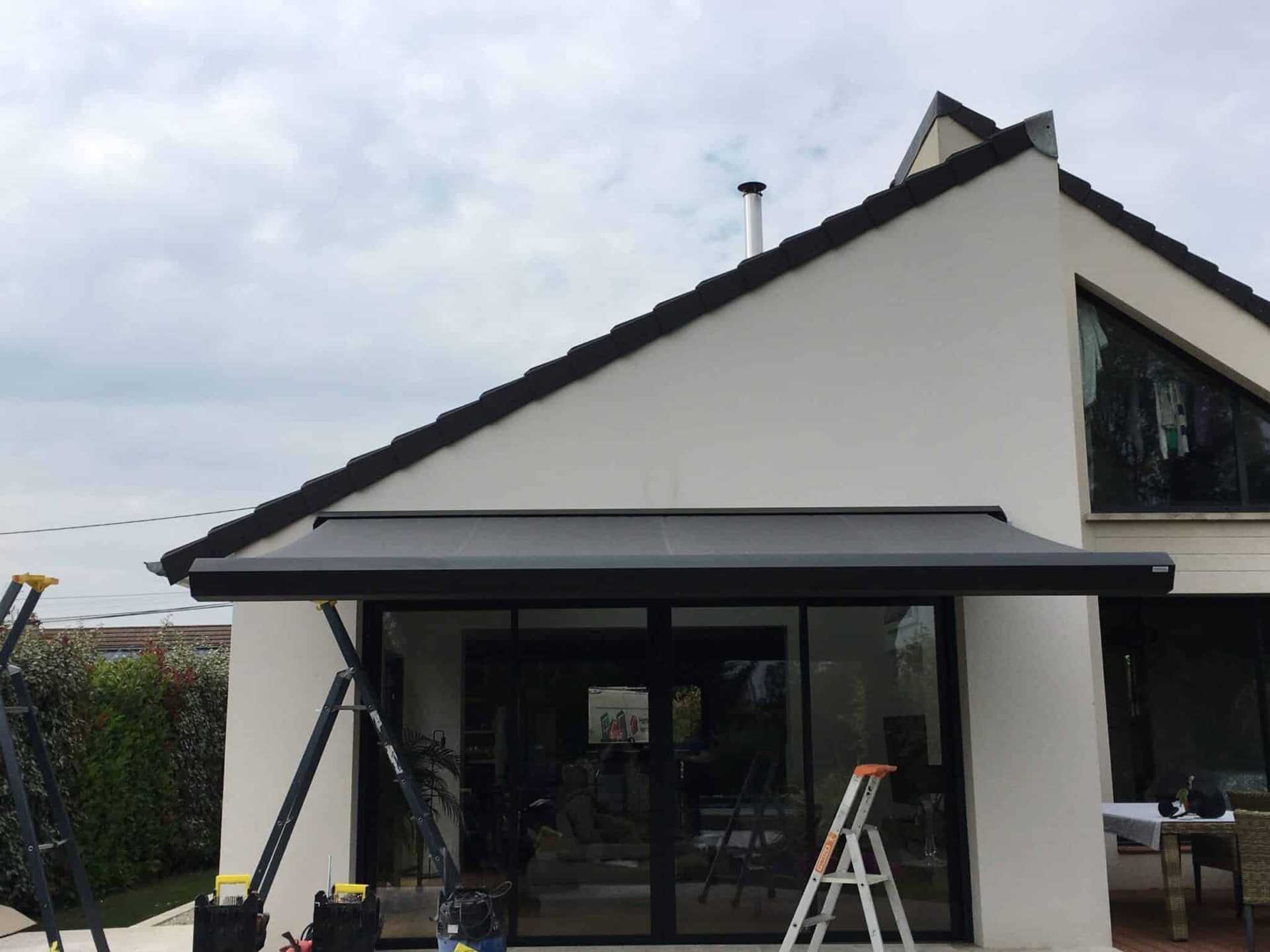 Stores coffres — réalisation 13 Hemond Fermetures